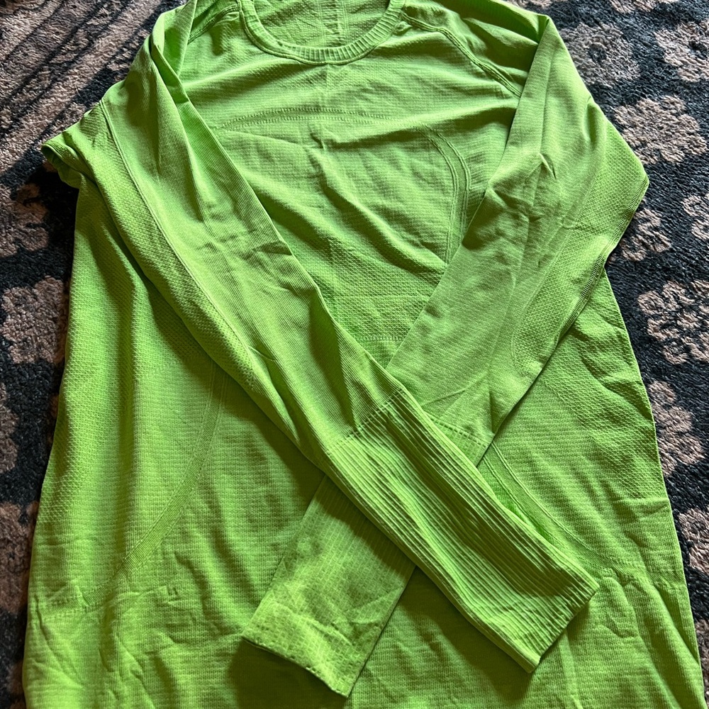 Lululemon Athletica Vibrant Green Long Sleeve Top